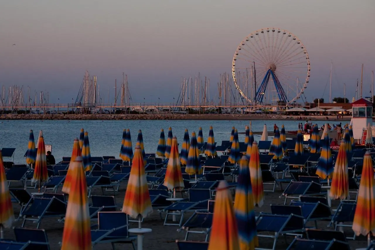 Hotel Betty Rimini 3*,